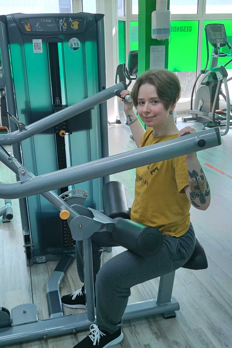 Steven-Miles-Fitness-Backnang-Latzug